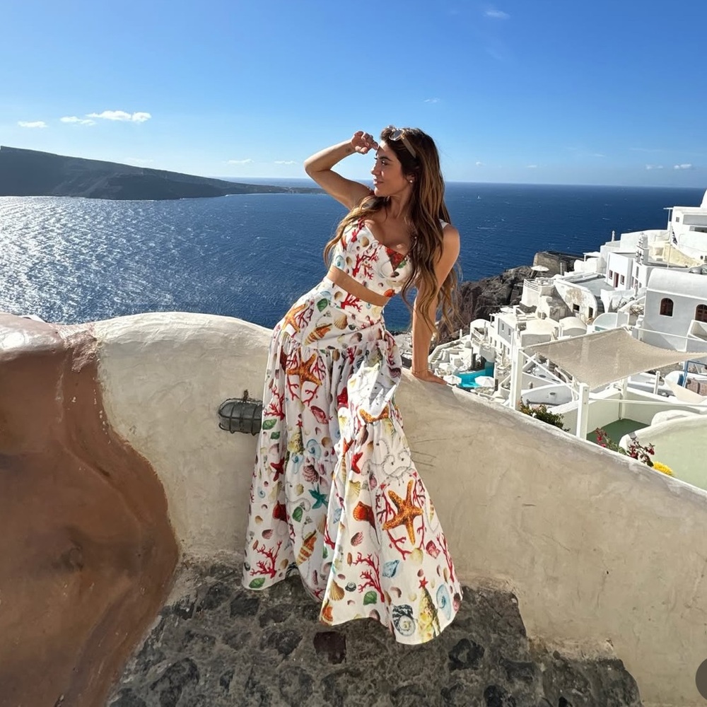 Commense White Floral Shell-Print Crop Top and Maxi Skirt Set - Picture 2 of 15
